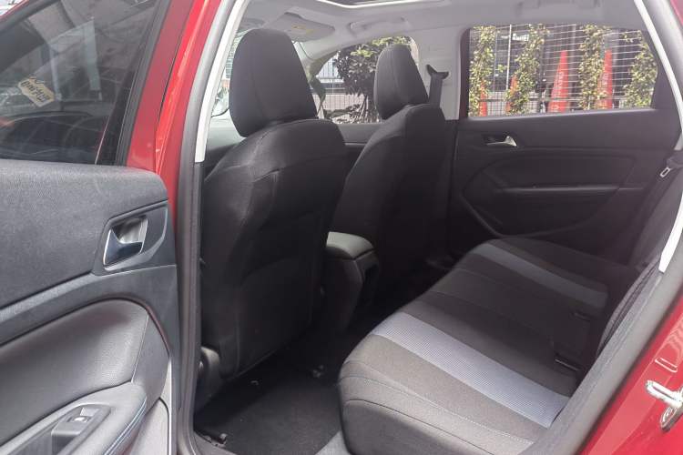 Used Peugeot 308 2018 1.6L Automatic Luxury Edition Interior 3