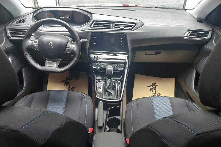 Used Peugeot 308 2018 1.6L Automatic Luxury Edition Interior 4