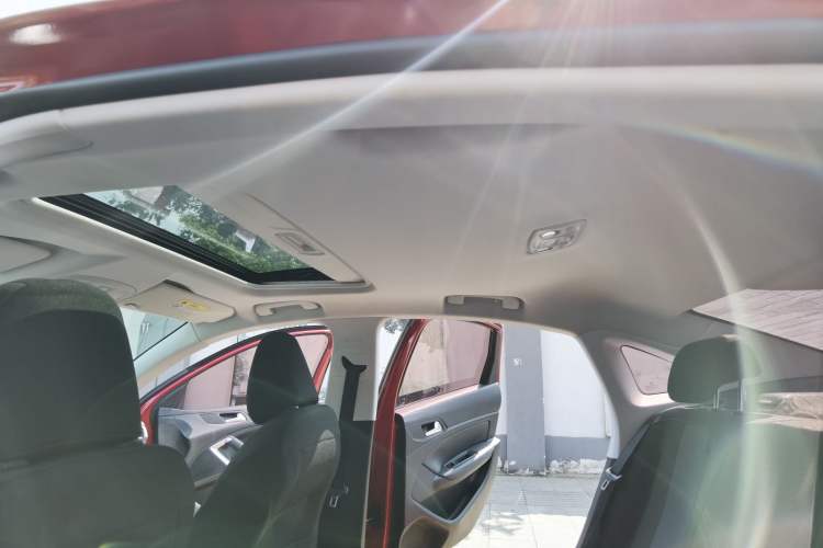 Used Peugeot 308 2018 1.6L Automatic Luxury Edition Interior 5