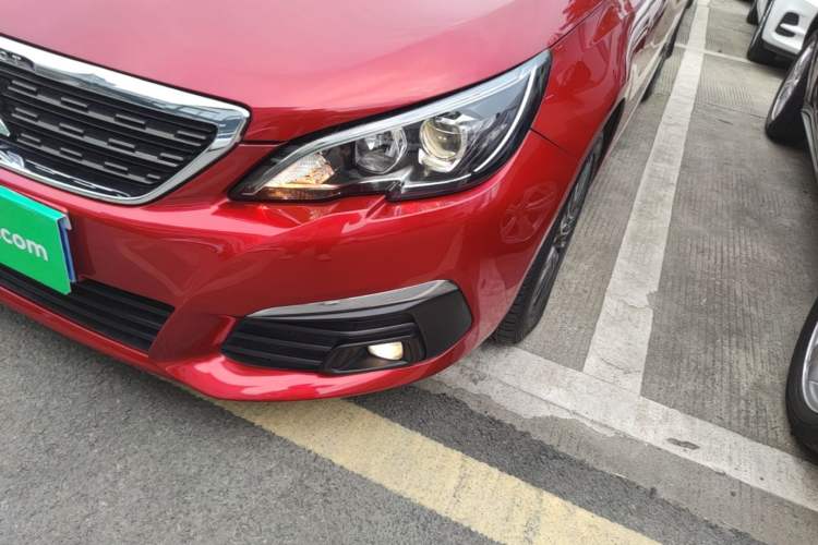 Used Peugeot 308 2018 1.6L Automatic Luxury Edition Left Front Headlight