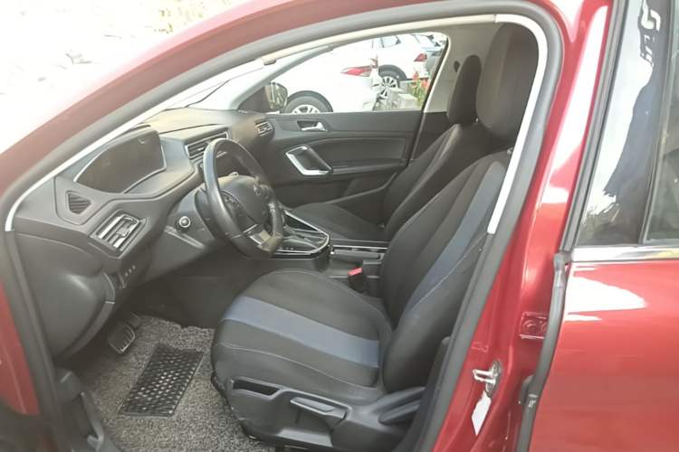 Used Peugeot 308 2018 1.6L Automatic Luxury Edition Left Front Seat