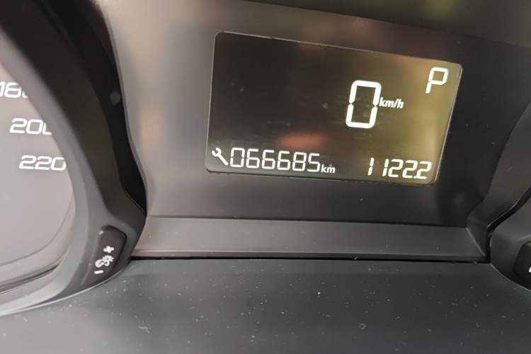 Used Peugeot 308 2018 1.6L Automatic Luxury Edition Odometer Close Up