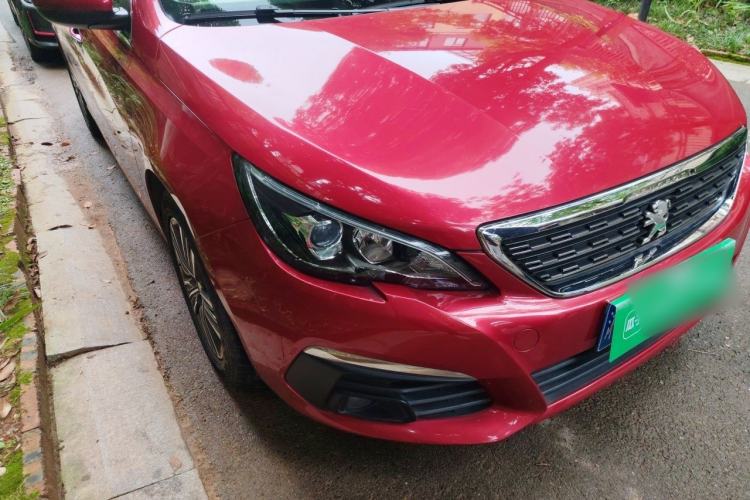 Used Peugeot 308 2018 1.6L Automatic Luxury Edition Right Front Headlight