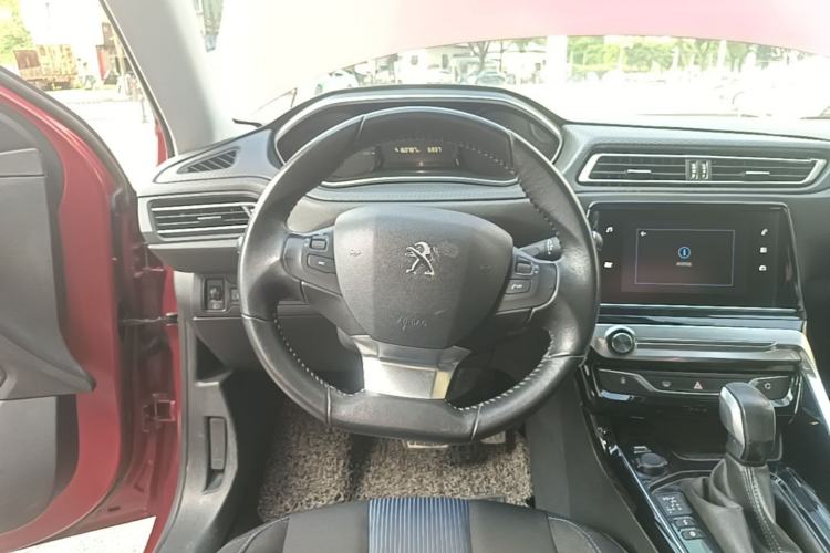 Used Peugeot 308 2018 1.6L Automatic Luxury Edition Steering Wheel