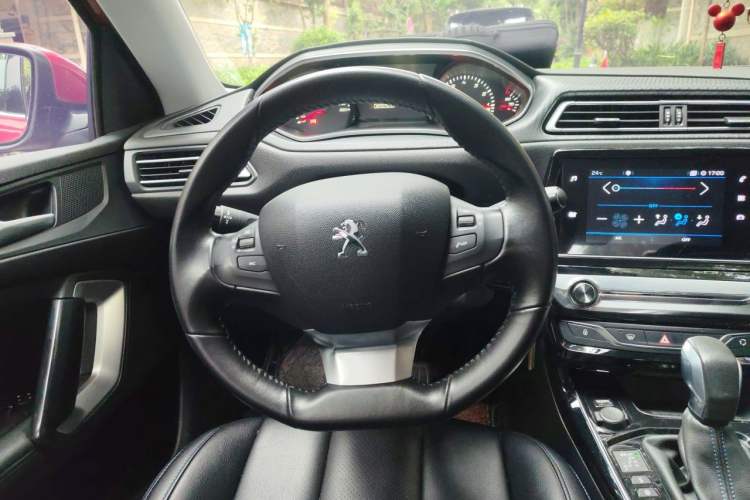 Used Peugeot 308 2018 1.6L Automatic Luxury Edition Steering Wheel