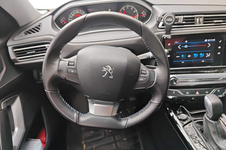 Used Peugeot 308 2018 1.6L Automatic Luxury Edition Steering Wheel
