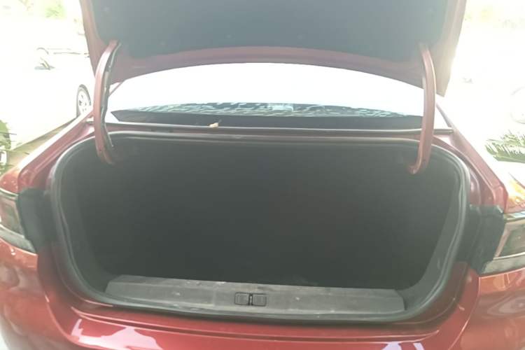 Used Peugeot 308 2018 1.6L Automatic Luxury Edition Trunk