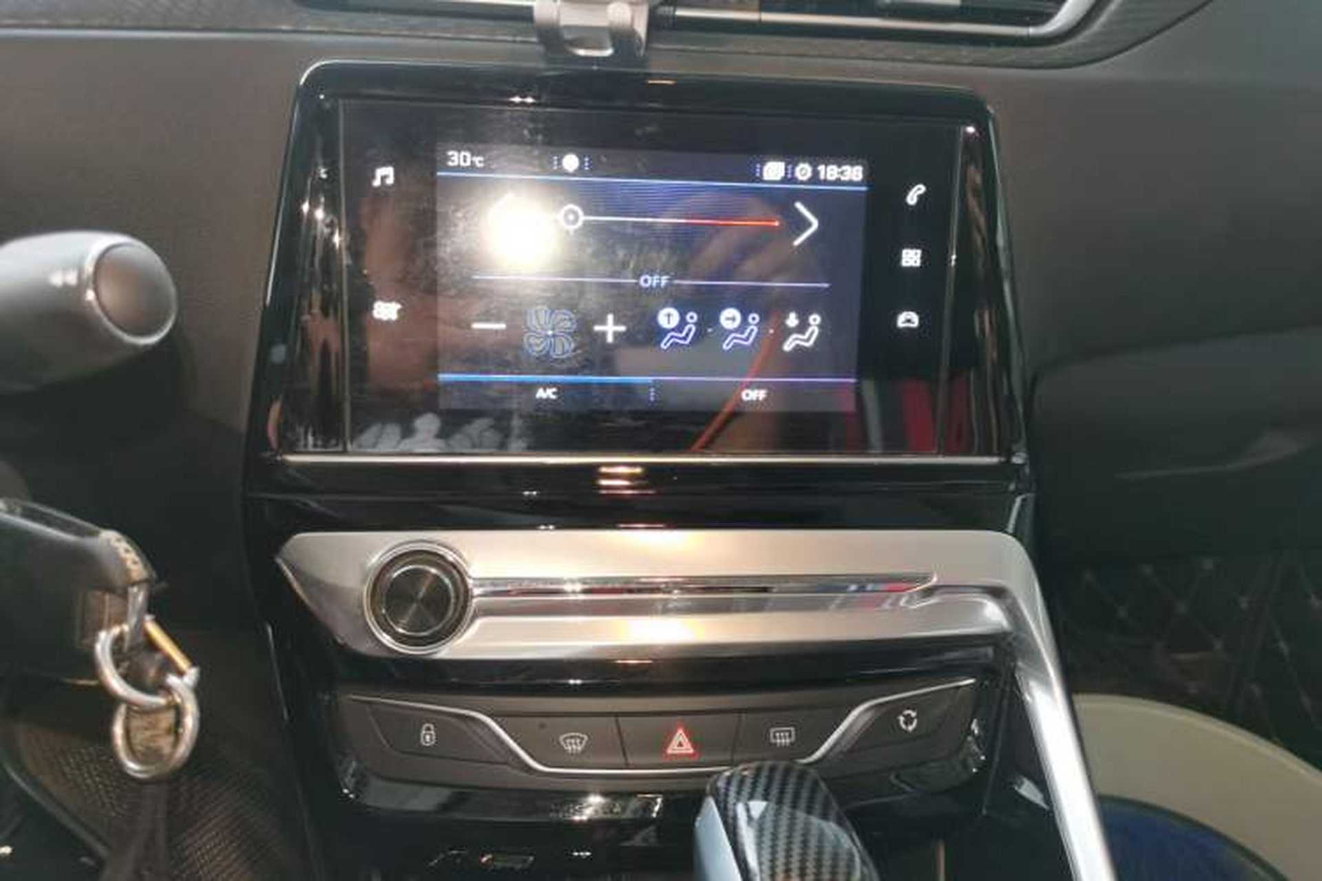 Used Peugeot 308 2018 1.6L Automatic Luxury Edition Audio And AC Panel