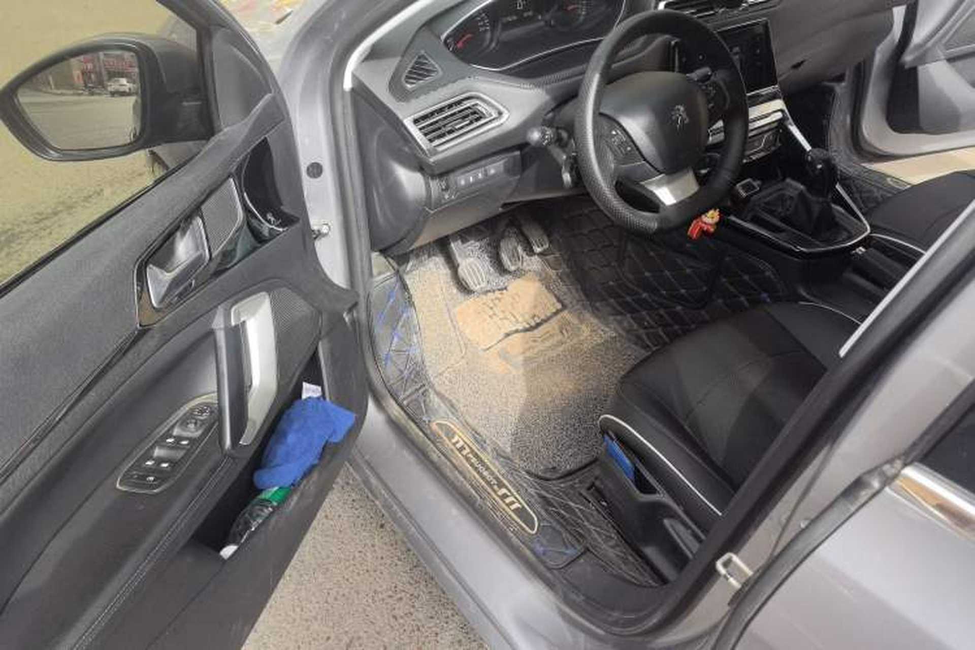 Used Peugeot 308 2018 1.6L Manual Fashion Edition Driver Seat