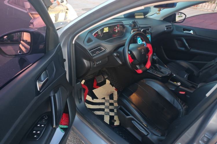 Used Peugeot 308 2018 1.6L Automatic Fashion Edition Driver Seat