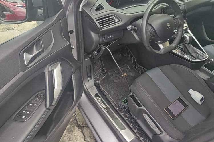 Used Peugeot 308 2018 1.6L Automatic Luxury Edition Driver Seat