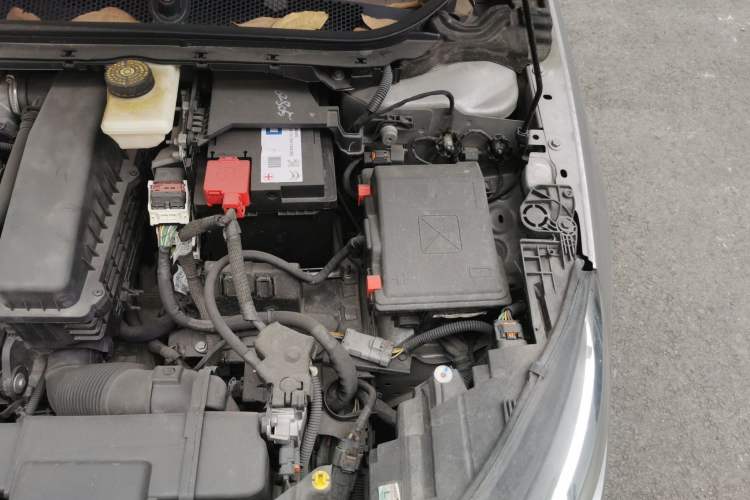Used Peugeot 308 2018 1.6L Manual Fashion Edition Engine Bay Left