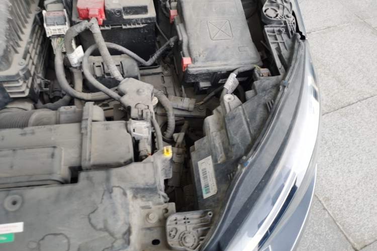 Used Peugeot 308 2018 1.6L Automatic Luxury Edition Engine Bay Left