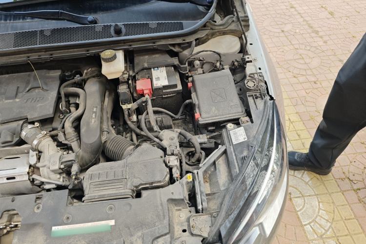 Used Peugeot 308 2018 350THP Automatic Prestige Edition Engine Bay Left