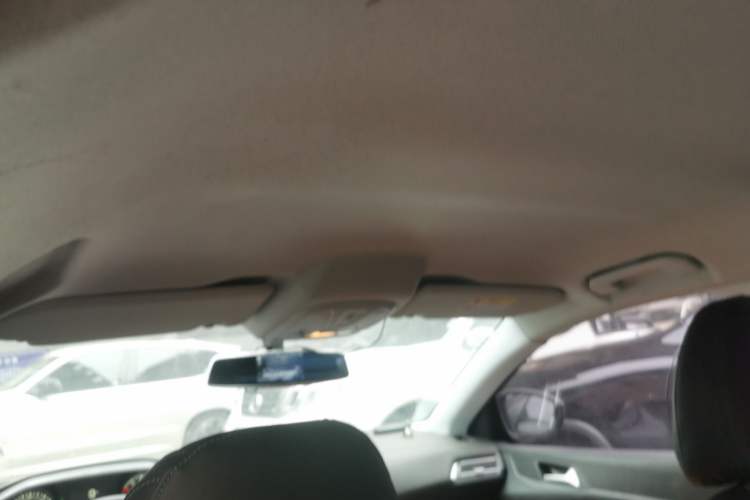 Used Peugeot 308 2018 1.6L Manual Fashion Edition Headliner