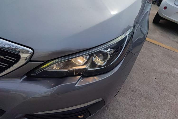 Used Peugeot 308 2018 1.6L Automatic Luxury Edition Left Front Headlight