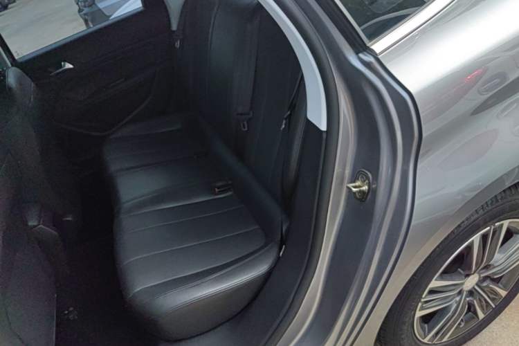 Used Peugeot 308 2018 1.6L Automatic Luxury Edition Left Rear Seat