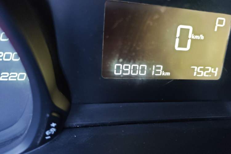 Used Peugeot 308 2018 1.6L Automatic Luxury Edition Odometer Close Up
