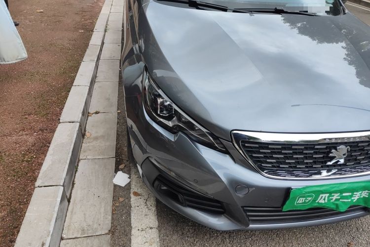 Used Peugeot 308 2018 350THP Automatic Prestige Edition Right Front Headlight