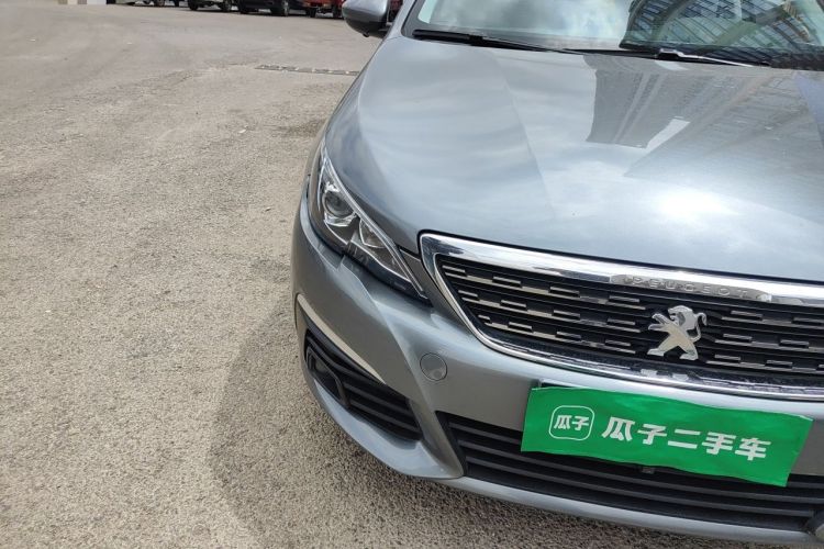 Used Peugeot 308 2018 1.6L Automatic Luxury Edition Right Front Headlight