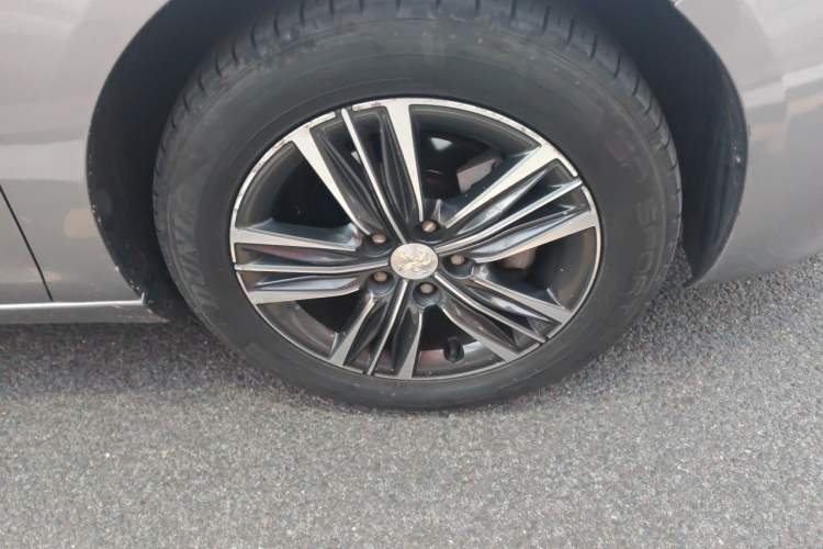 Used Peugeot 308 2018 1.6L Automatic Fashion Edition Right Front Wheel Hub