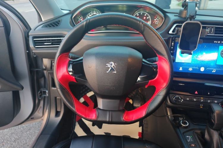 Used Peugeot 308 2018 1.6L Automatic Fashion Edition Steering Wheel