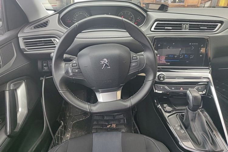 Used Peugeot 308 2018 1.6L Automatic Luxury Edition Steering Wheel