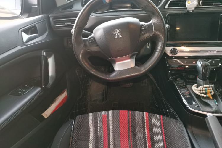 Used Peugeot 308 2018 1.6L Automatic Luxury Edition Steering Wheel