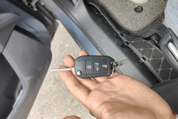 Used Peugeot 308 2018 1.6L Automatic Luxury Edition Vehicle Key
