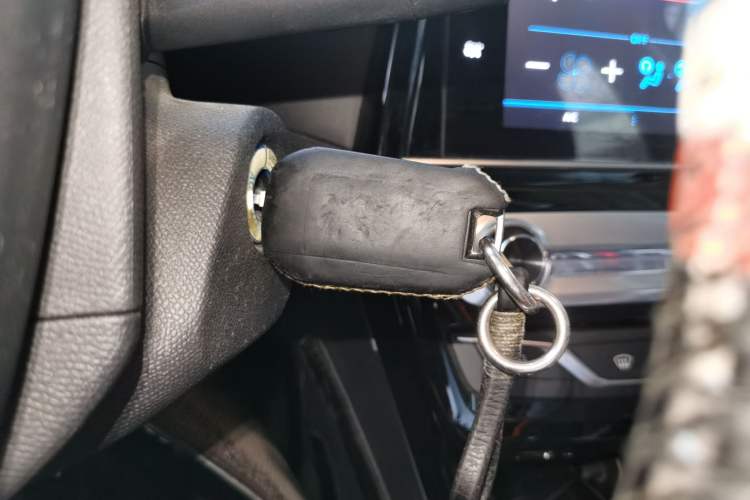 Used Peugeot 308 2018 1.6L Automatic Luxury Edition Vehicle Key