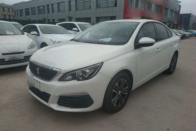 Używany Peugeot 308 2018 1.6L Automatic Fashion Edition