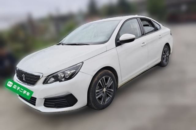 Ojetý Peugeot 308 2018 1.6L Manual Fashion Edition