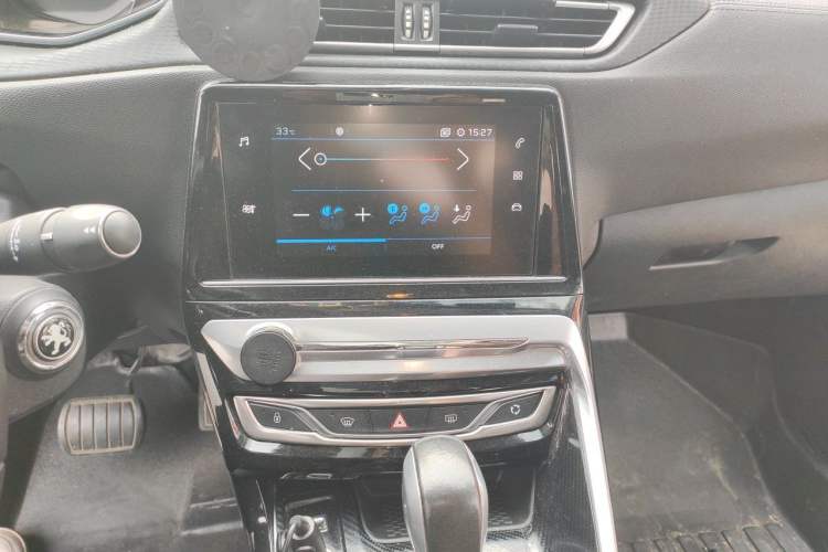 Used Peugeot 308 2018 1.6L Automatic Luxury Edition Audio And AC Panel