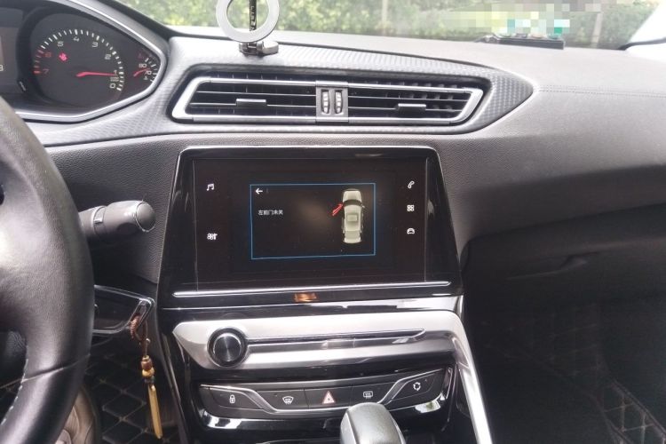 Used Peugeot 308 2018 1.6L Automatic Luxury Edition Audio And AC Panel