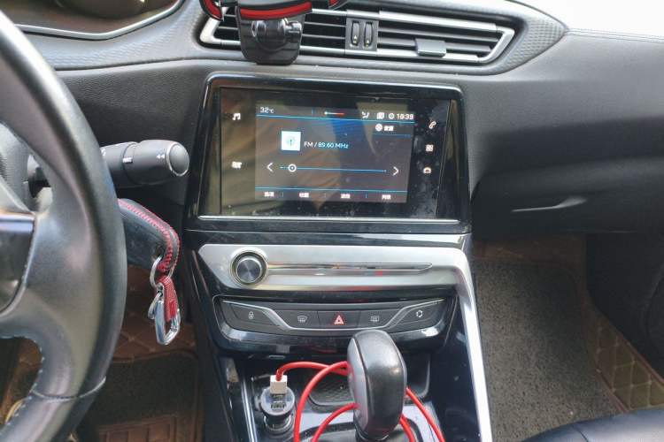 Used Peugeot 308 2018 1.6L Automatic Luxury Edition Audio And AC Panel