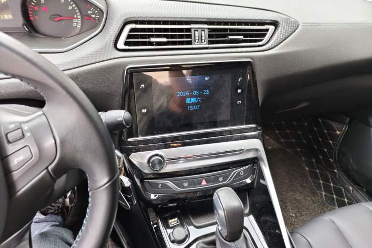 Used Peugeot 308 2018 230THP Automatic Luxury Edition Audio And AC Panel