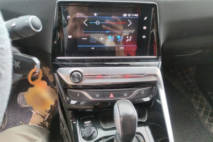 Used Peugeot 308 2018 230THP Automatic Luxury Edition Audio And AC Panel