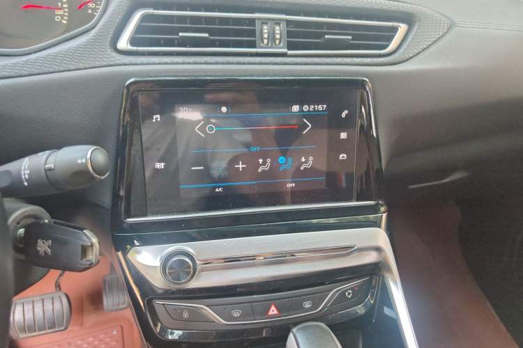 Used Peugeot 308 2018 230THP Automatic Luxury Edition Audio And AC Panel