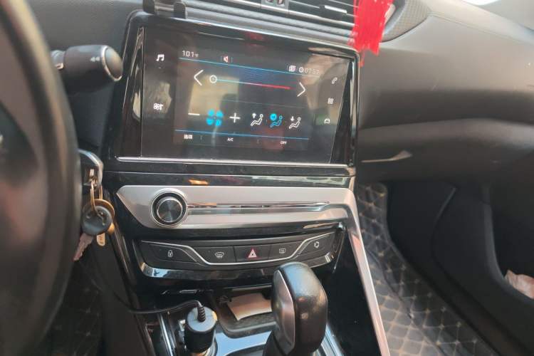 Used Peugeot 308 2018 1.6L Automatic Luxury Edition Audio And AC Panel