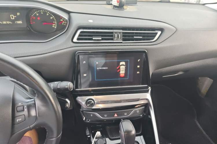 Used Peugeot 308 2018 1.6L Automatic Luxury Edition Audio And AC Panel
