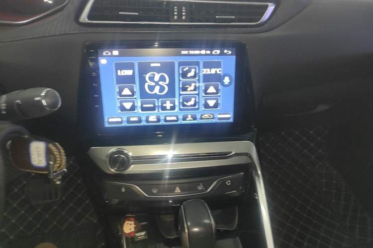 Used Peugeot 308 2018 1.6L Automatic Luxury Edition Audio And AC Panel