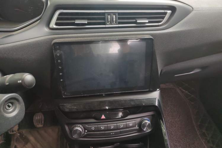 Used Peugeot 308 2018 1.6L Manual Fashion Edition Audio And AC Panel