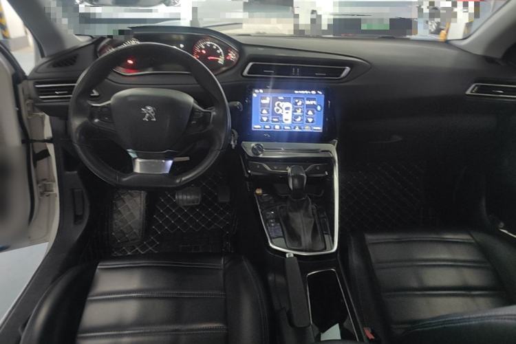 Used Peugeot 308 2018 1.6L Automatic Luxury Edition Center Console