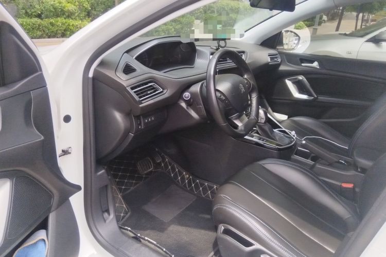 Used Peugeot 308 2018 1.6L Automatic Luxury Edition Driver Seat