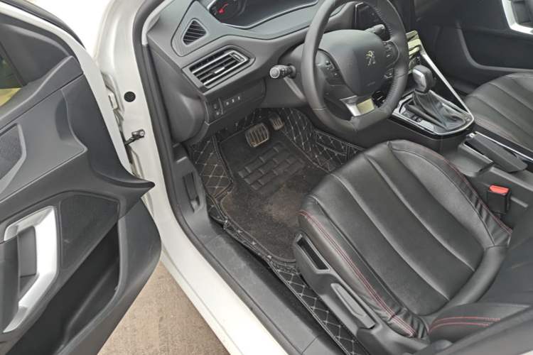 Used Peugeot 308 2018 1.6L Automatic Luxury Edition Driver Seat