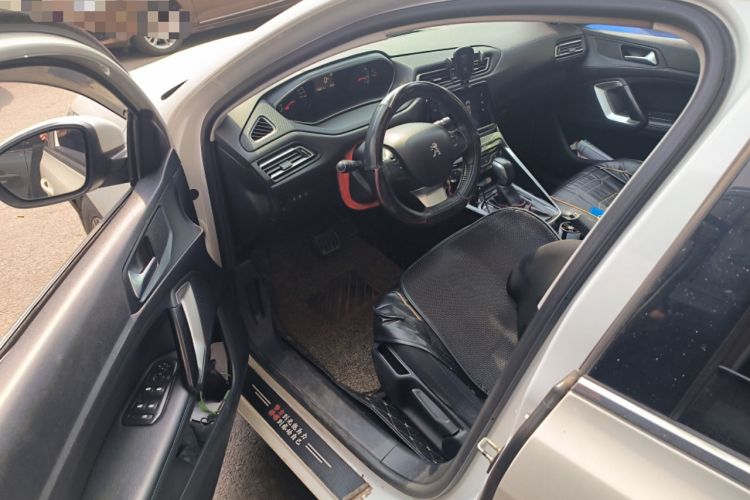 Used Peugeot 308 2018 1.6L Automatic Luxury Edition Driver Seat