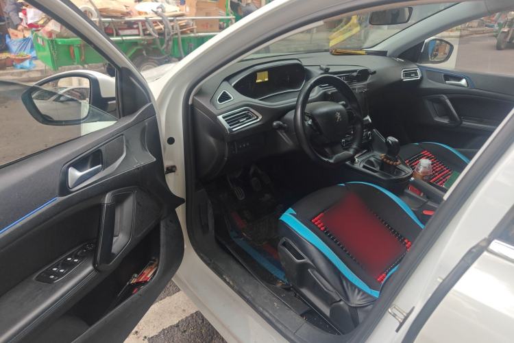Used Peugeot 308 2018 1.6L Manual Fashion Edition Driver Seat