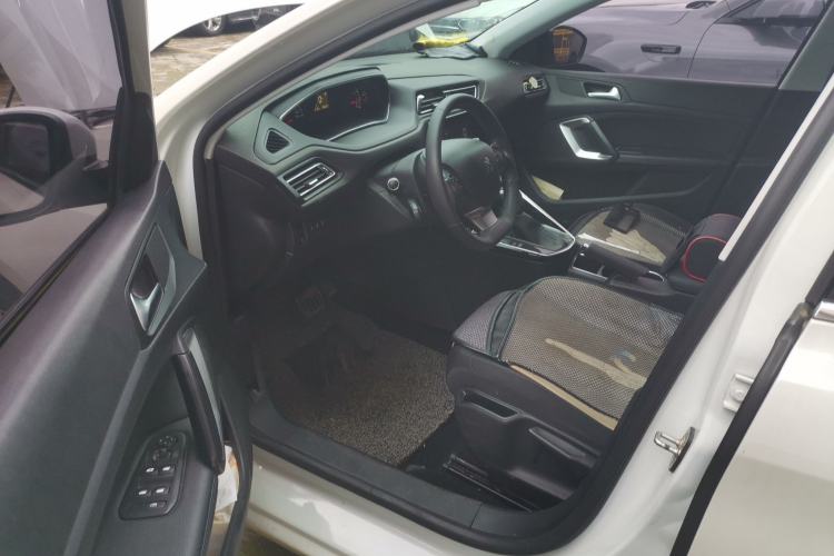 Used Peugeot 308 2018 1.6L Automatic Luxury Edition Driver Seat