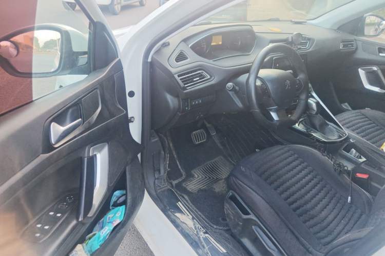 Used Peugeot 308 2018 1.6L Automatic Luxury Edition Driver Seat
