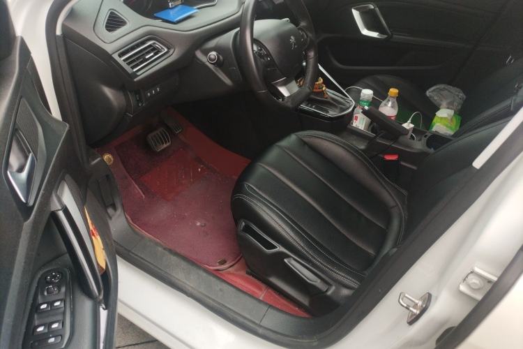 Used Peugeot 308 2018 1.6L Automatic Luxury Edition Driver Seat